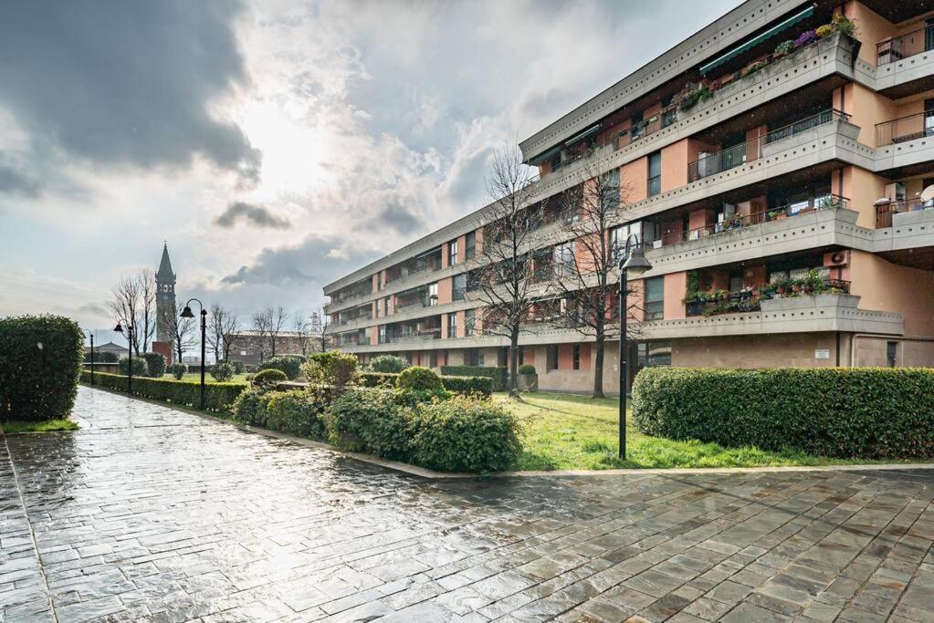 Broletto Park Apartment - Affitti Brevi Italia Lecco Eksteriør bilde
