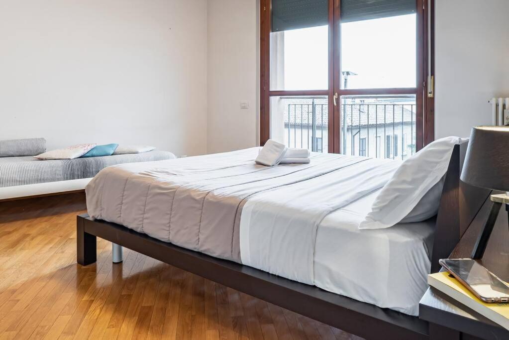 Broletto Park Apartment - Affitti Brevi Italia Lecco Eksteriør bilde